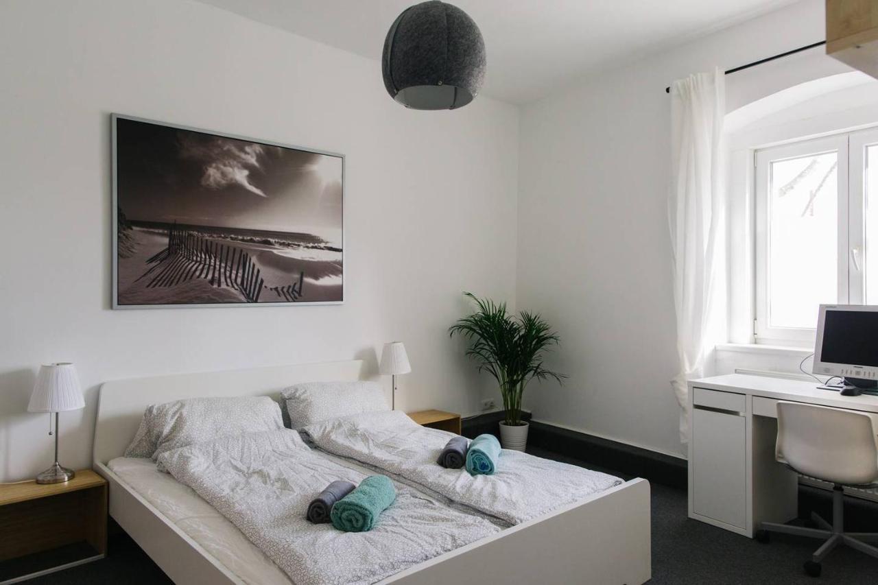 With 3 Bedroom +1.5 Bthrm +a/c In Prenzlauer Berg * Berlijn