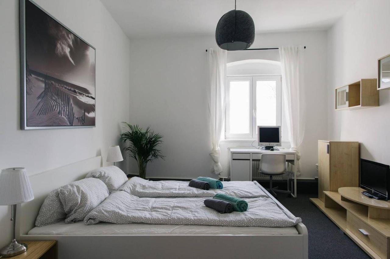 Vakantiehuis With 3 Bedroom +1.5 Bthrm +a/c In Prenzlauer Berg *