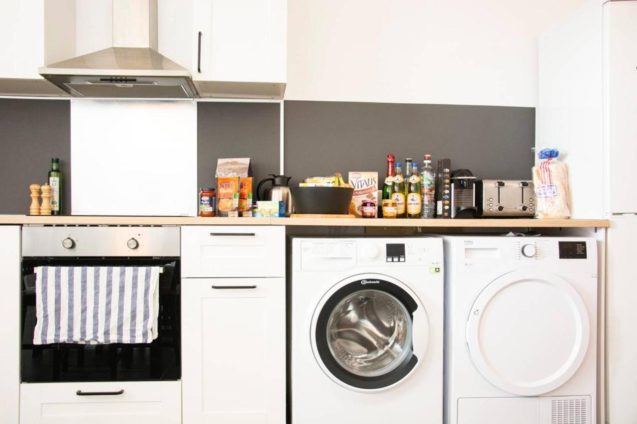 With 3 Bedroom +1.5 Bthrm +a/c In Prenzlauer Berg * Berlijn
